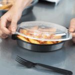 [150 sets] 16 oz PP Microwaveable Oval Food Container with Clear Lid, Black - Image 3