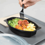 [150 sets] 24 oz PP Microwaveable Oval Food Container with Clear Lid, Black - Image 4