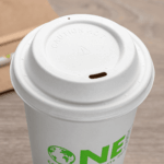 Karat Earth 90mm Bagasse Sipper Dome Lid for 10-24oz Hot Cup, White - 500 pcs - Image 3
