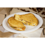 Karat Earth 12.5''x10'' Molded Fiber Oval Plates, PFAS Free, White - 500 pcs - Image 16