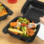 Karat Earth 6" x 6" Mineral Filled PP Hinged Container, Black - 400 pcs - Image 4