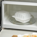 Karat Earth 6" x 6" Mineral Filled PP Hinged Container, White - 400 pcs - Image 3