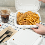 Karat Earth 9" x 9" Mineral Filled PP Hinged Container, White - 120 pcs - Image 7