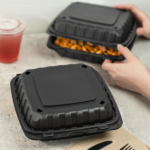 Karat Earth 9" x 9" Mineral Filled PP Hinged Container, Black, 3 compartments - 120 pcs - Image 4