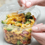 [400 ct] 109 mm PET Flat Lid for 8-32 oz PET Tamper Resistant Square Container, Clear - Image 4