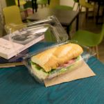 [250 ct] 9''x 5'' Hinged Food Containers | PET | Clear - Image 2