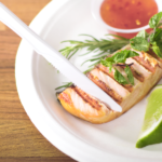 [250 sets] PP Plastic Medium-Heavy Weight Cutlery Kits with Salt and Pepper, White - Image 5